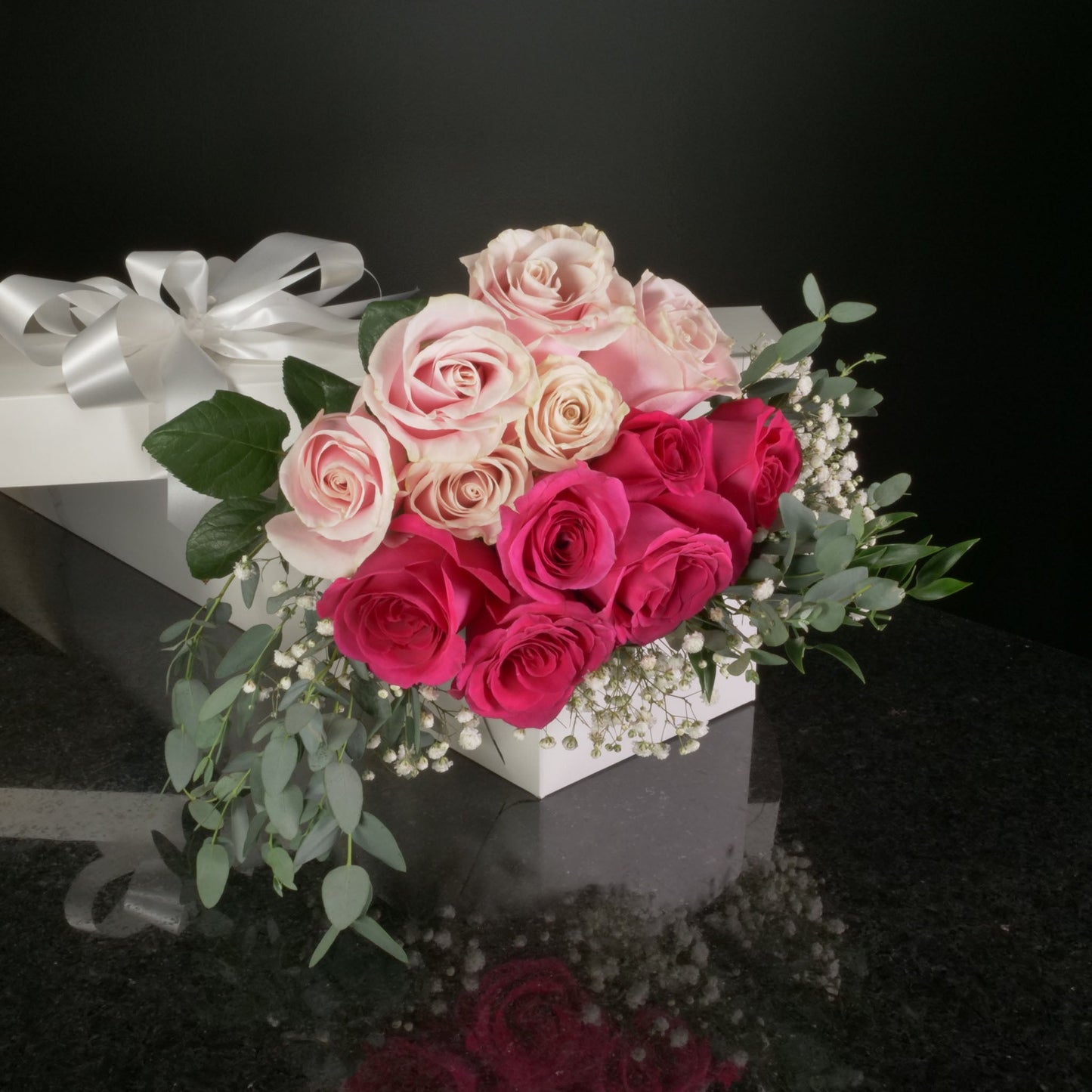 12 Roses / Boxed / Fancy