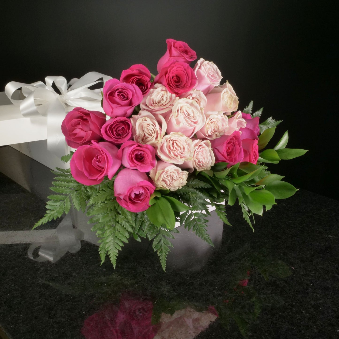 24 Roses / Boxed / Basic