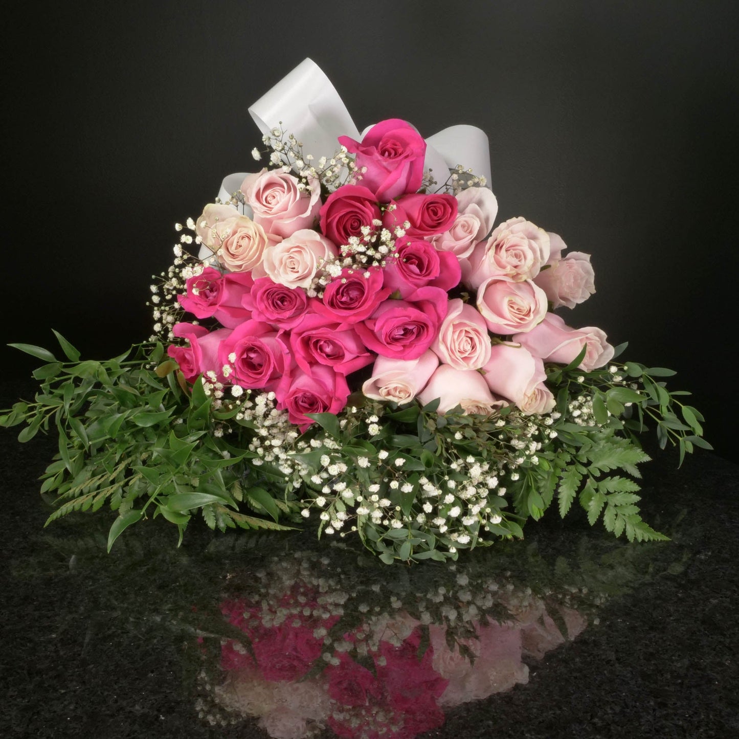 24 Roses / Hand-Tied / Fancy