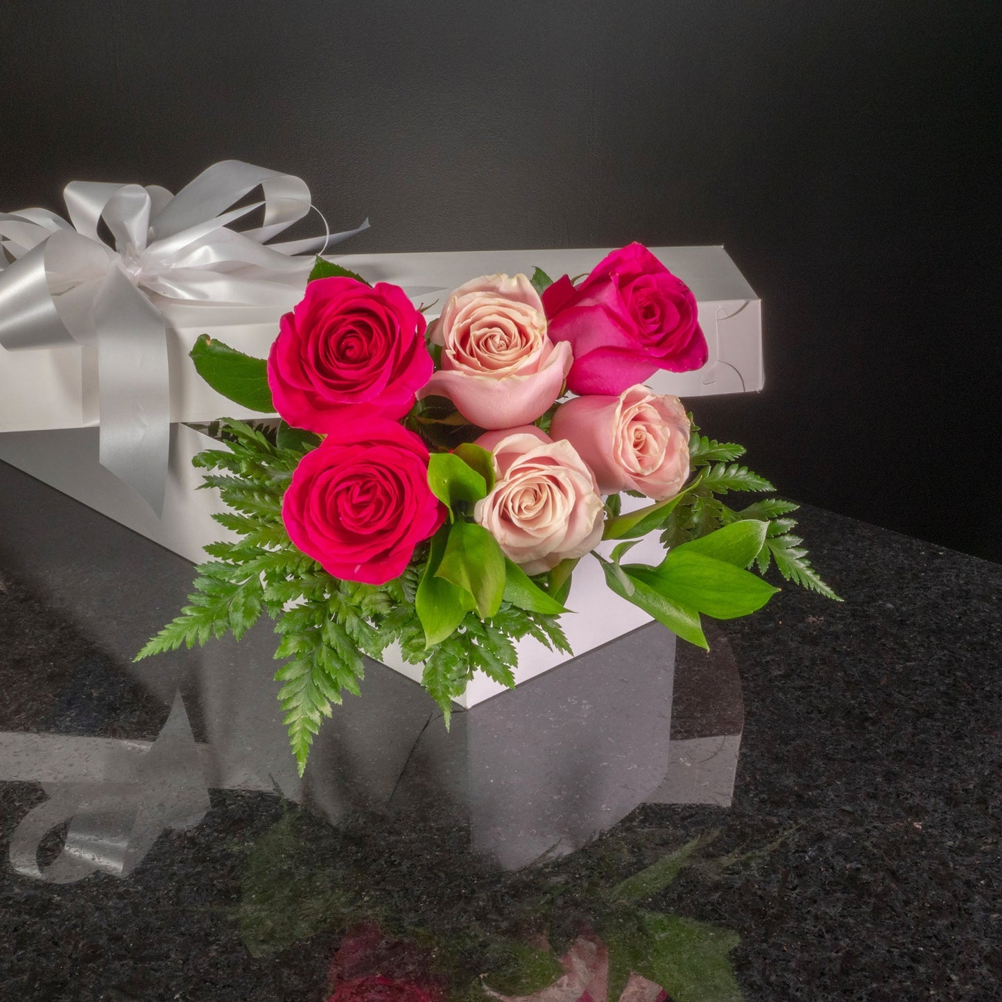6 Roses / Boxed / Basic