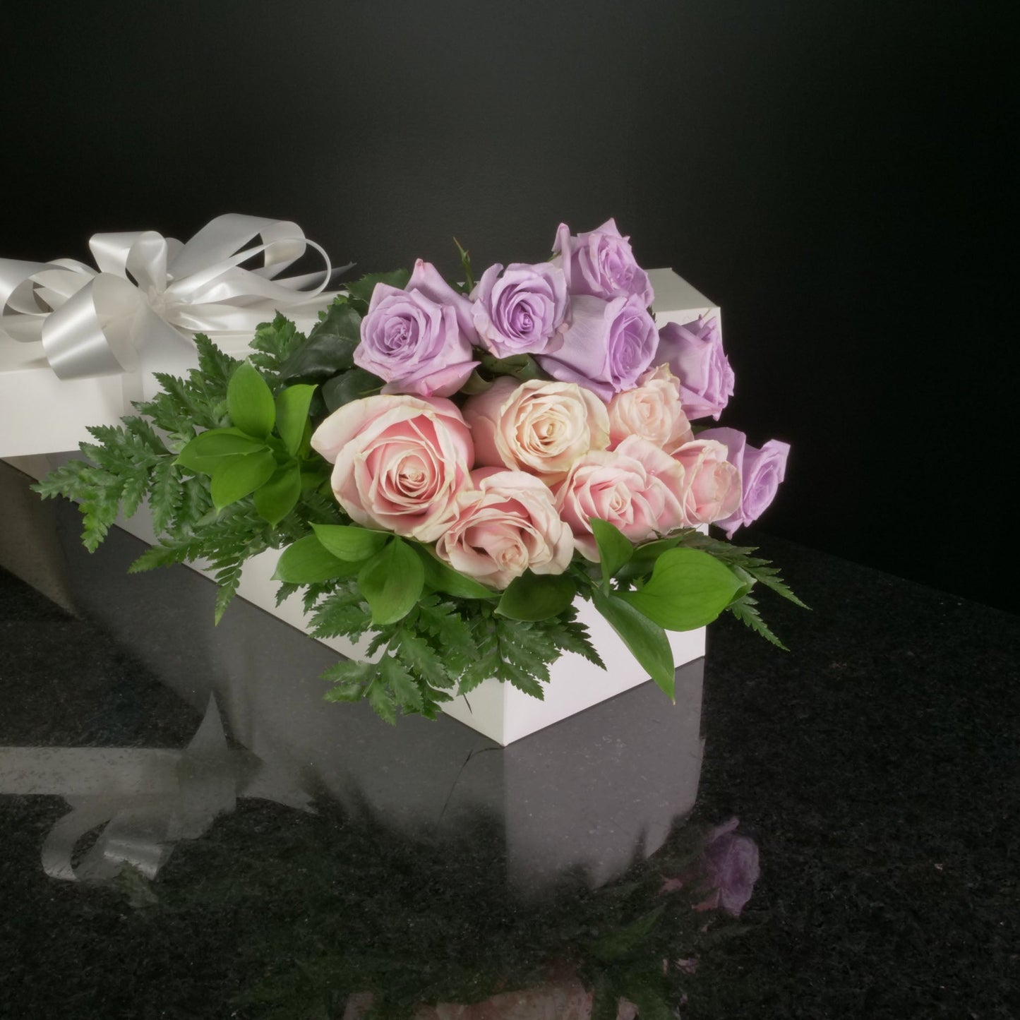 12 Roses / Boxed / Basic