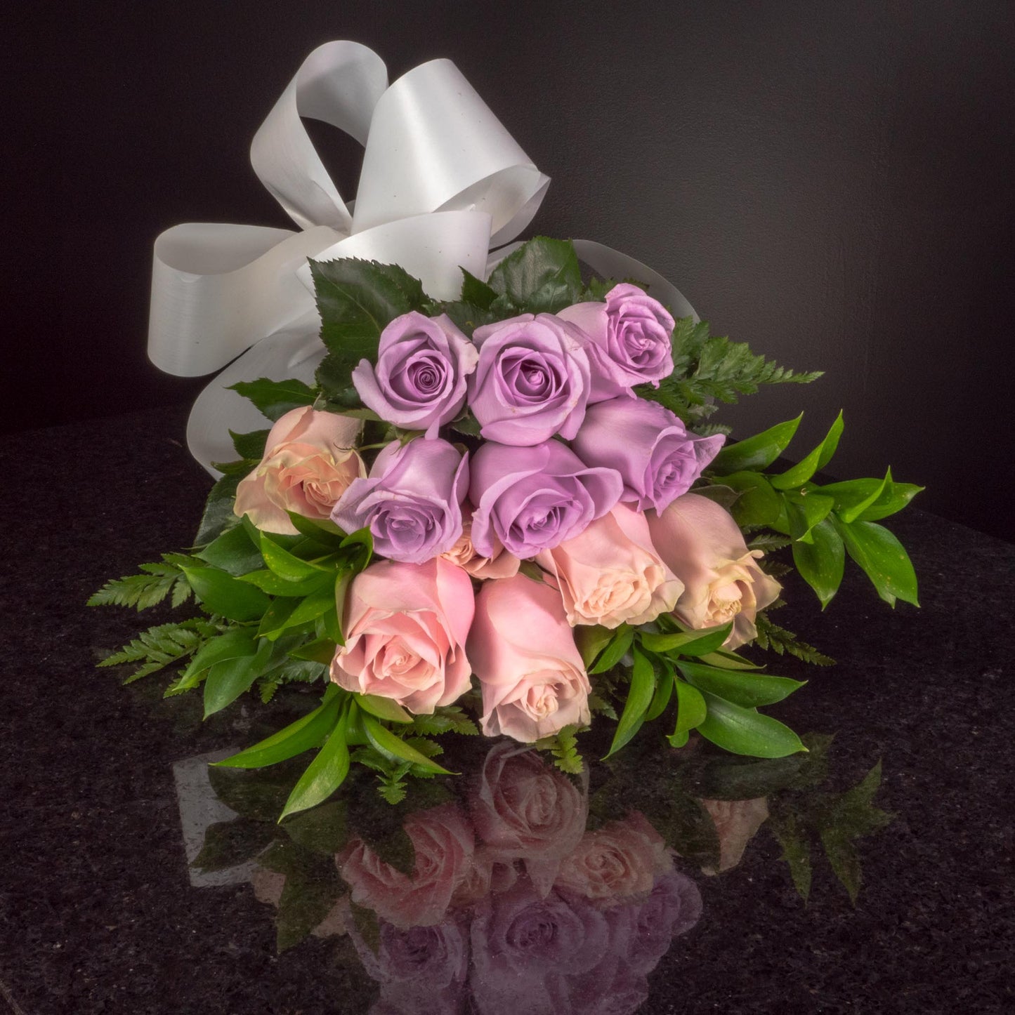 12 Roses / Hand-Tied / Basic
