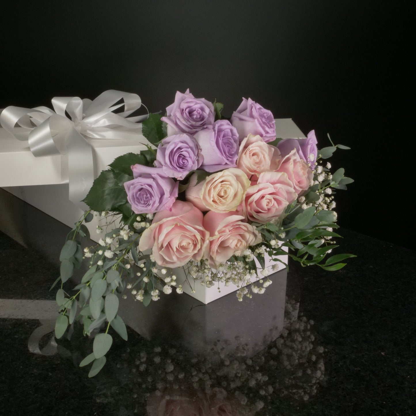 12 Roses / Boxed / Fancy