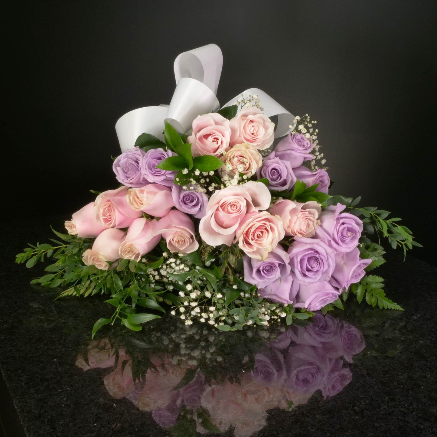 24 Roses / Hand-Tied / Fancy