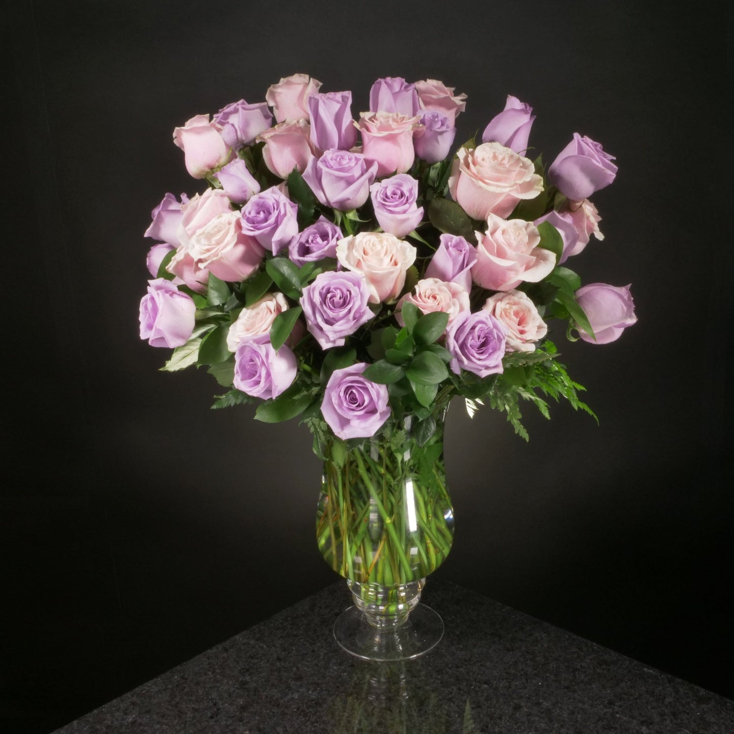 50 Roses / Vase / Basic