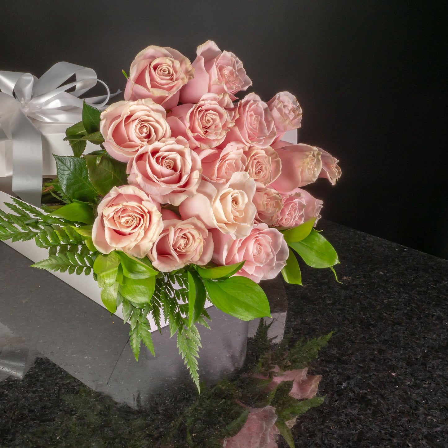 18 Roses / Boxed / Basic