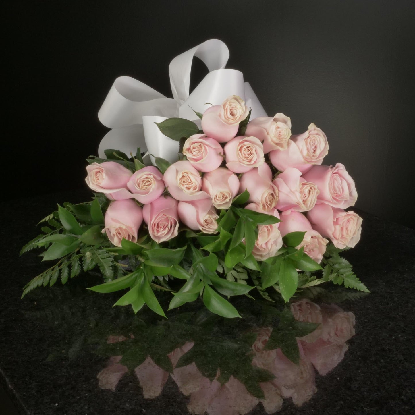 18 Roses / Hand-Tied / Basic