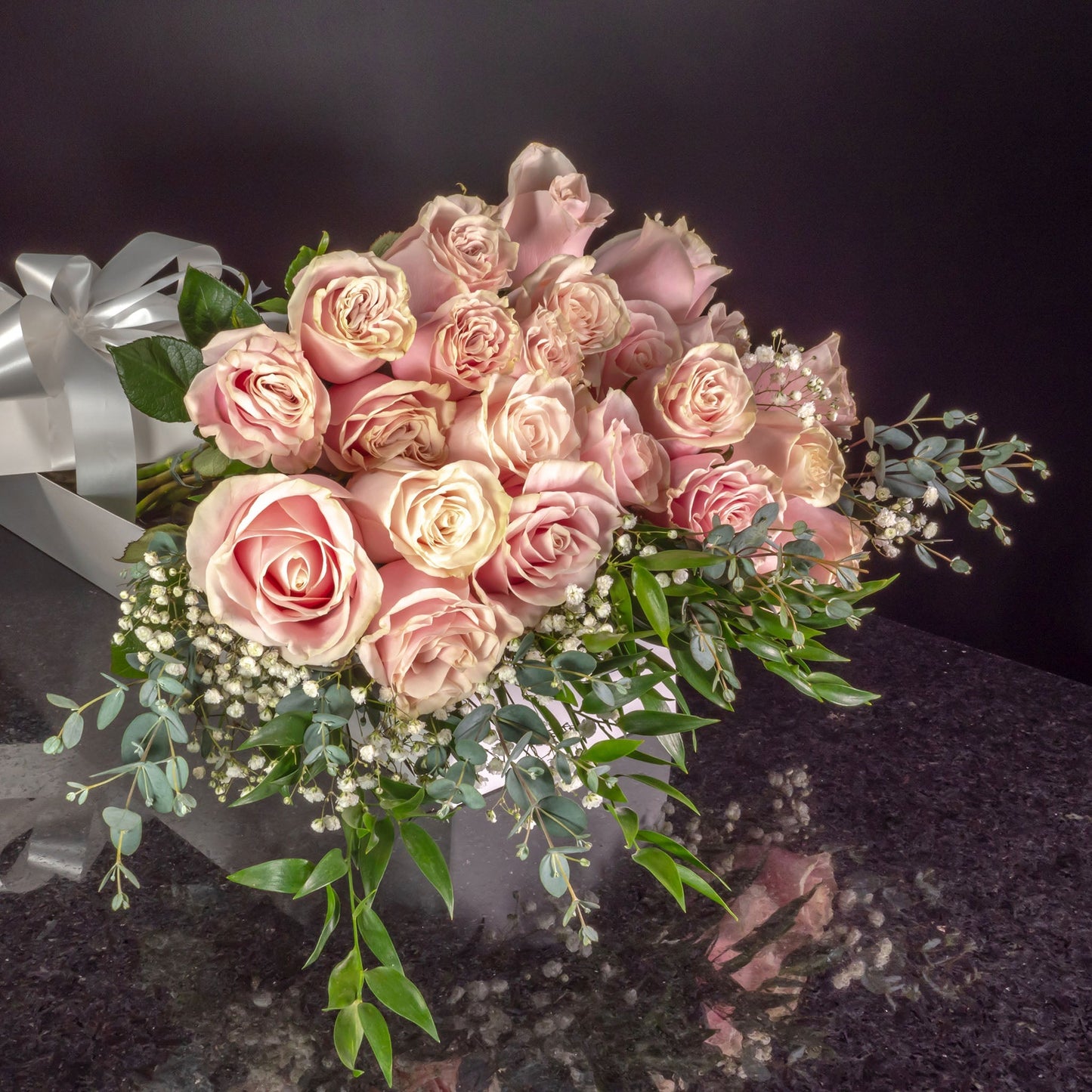 24 Roses / Boxed / Fancy