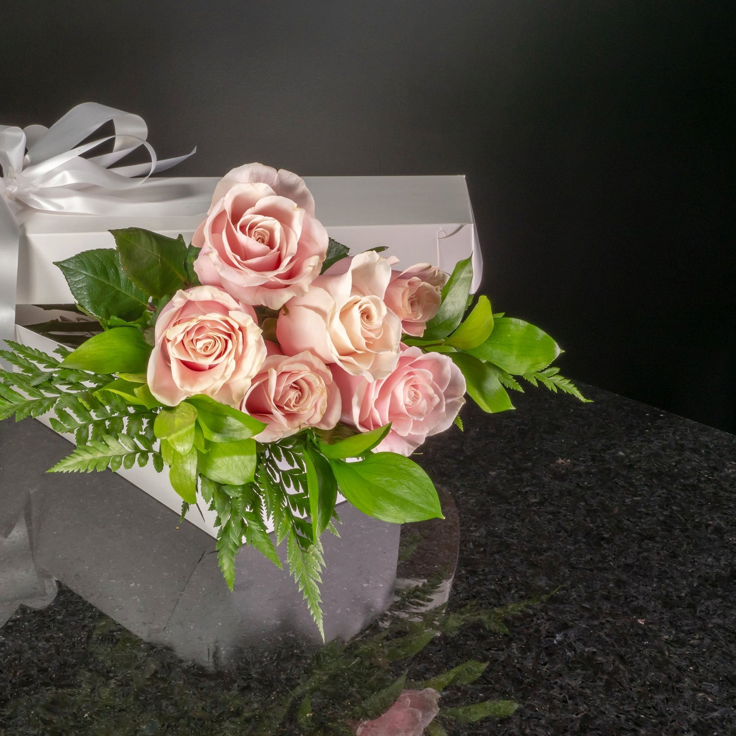 6 Roses / Boxed / Basic