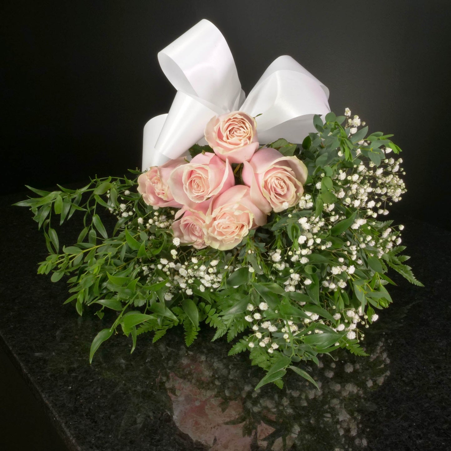 6 Roses / Hand-Tied / Fancy