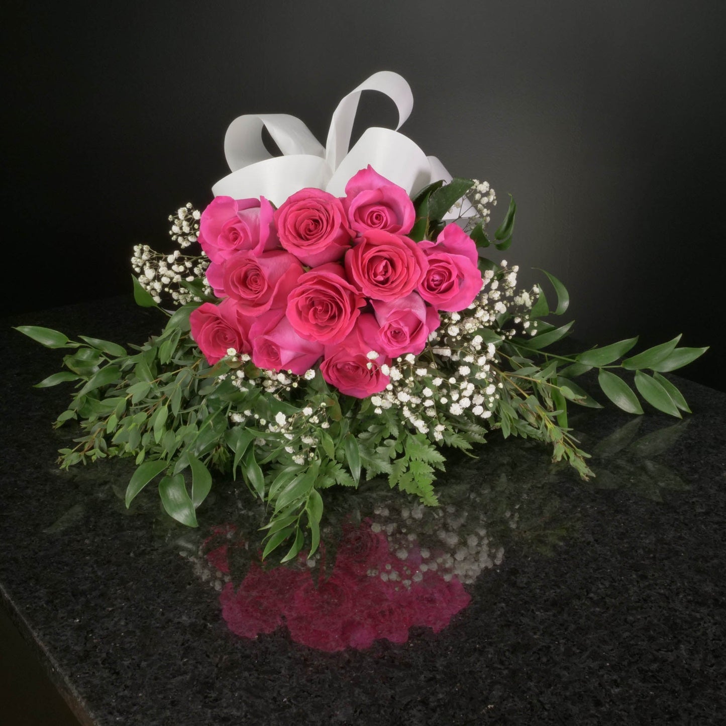 12 Roses / Hand-Tied / Fancy