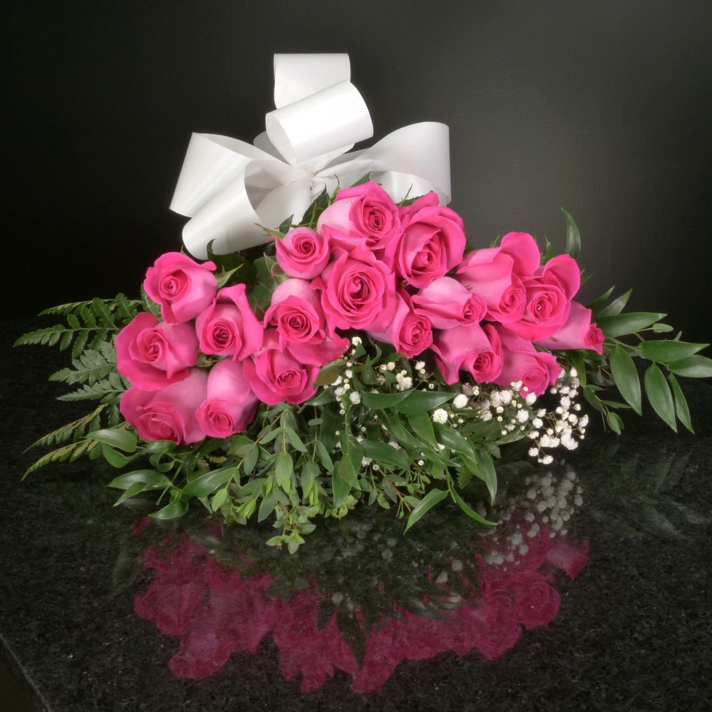 18 Roses / Hand-Tied / Fancy