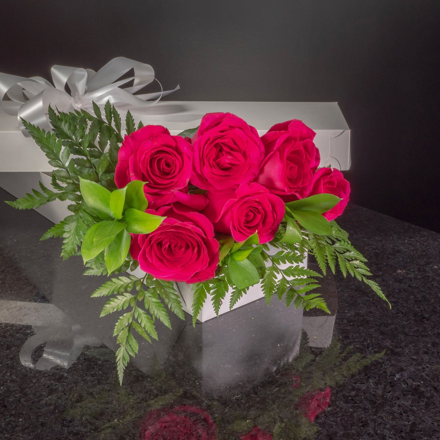 6 Roses / Boxed / Basic