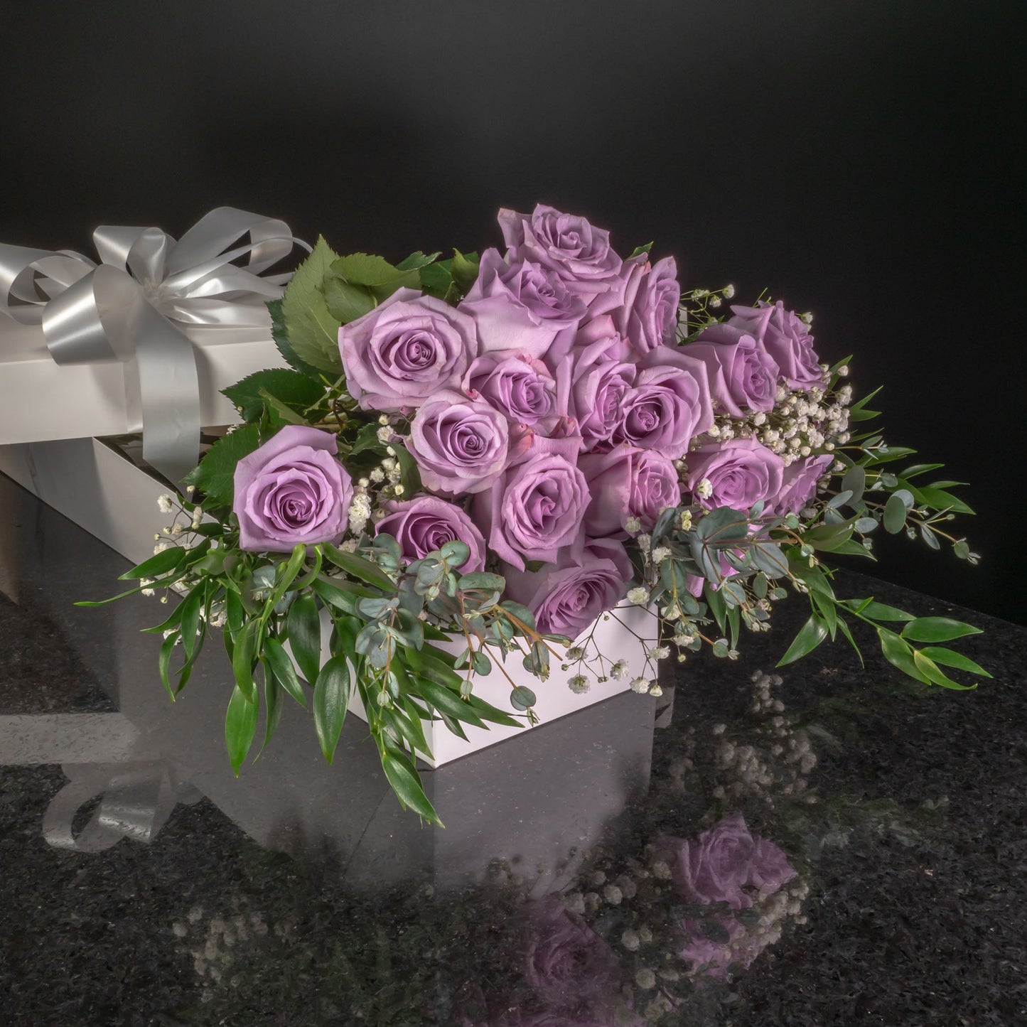18 Roses / Boxed / Fancy