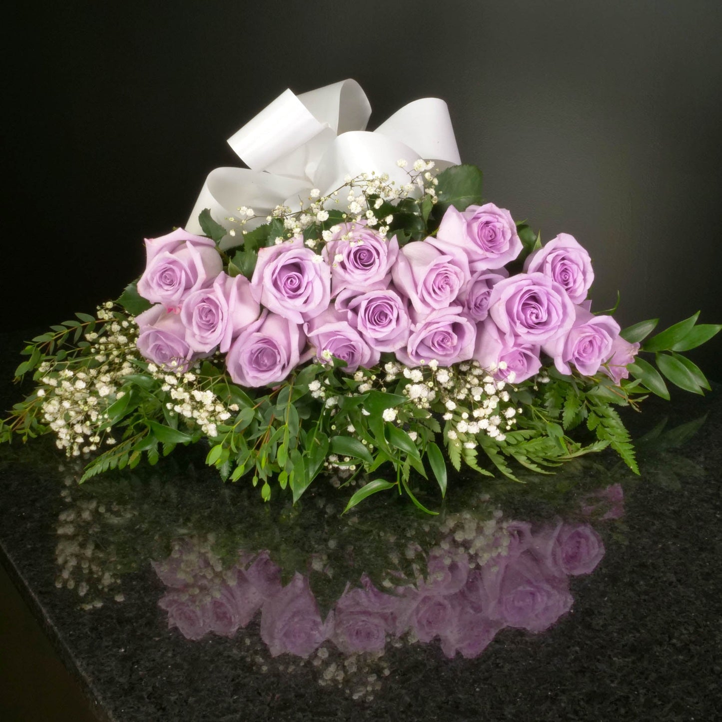 18 Roses / Hand-Tied / Fancy