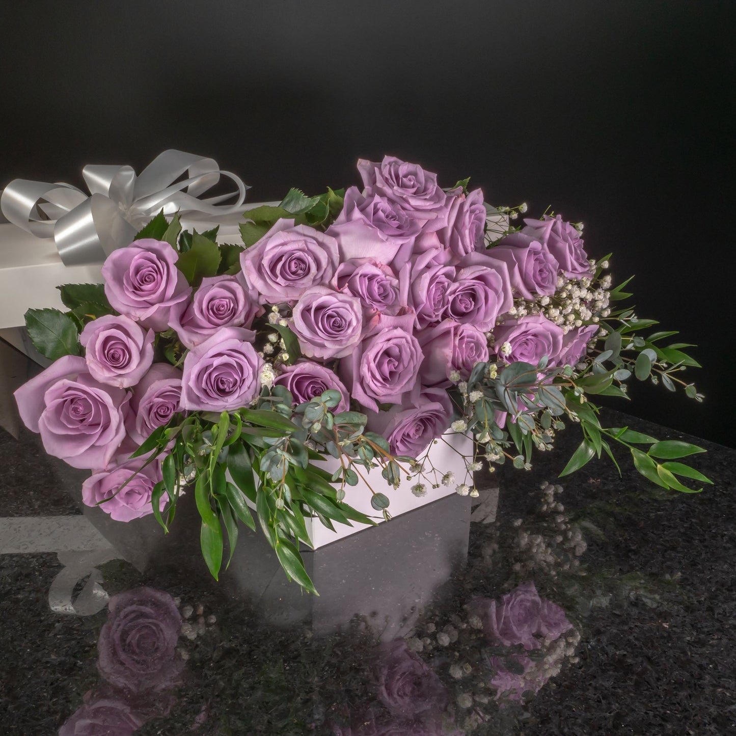 24 Roses / Boxed / Fancy