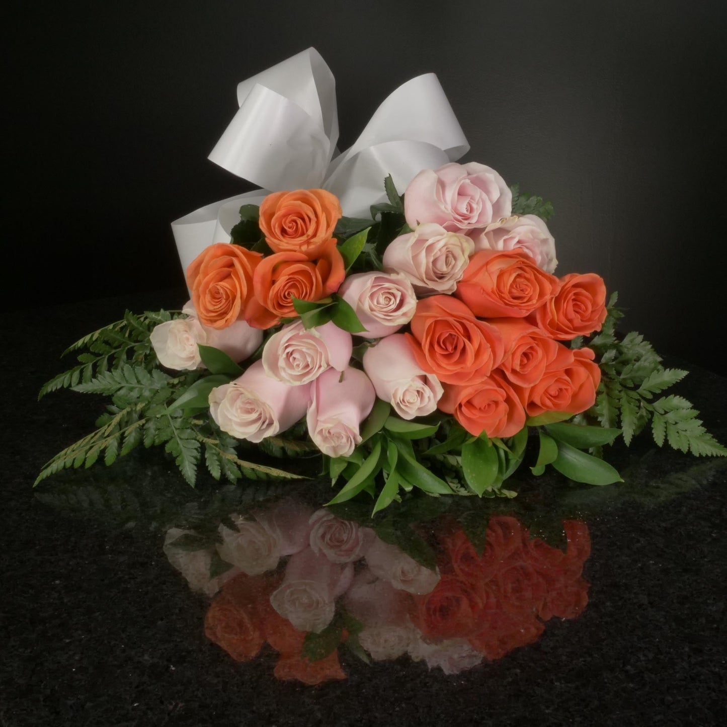18 Roses / Hand-Tied / Basic