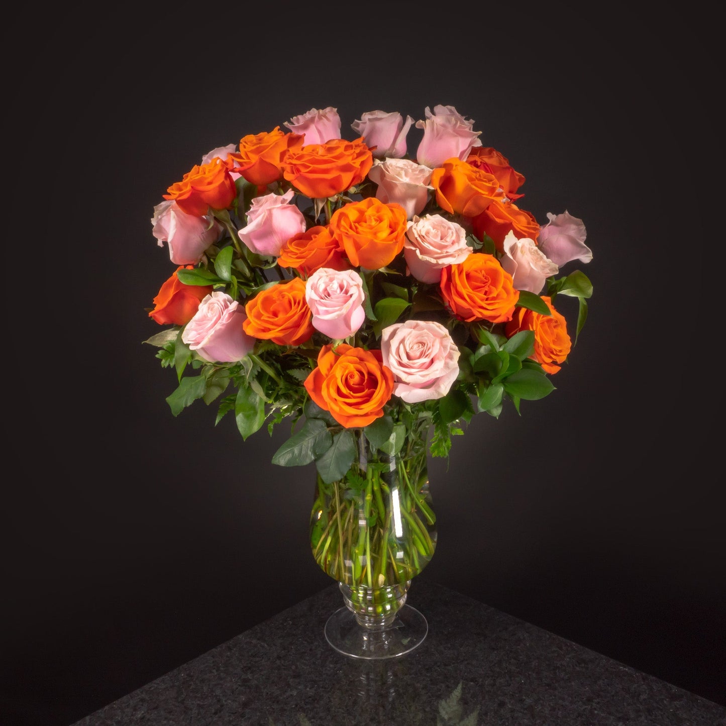50 Roses / Vase / Basic