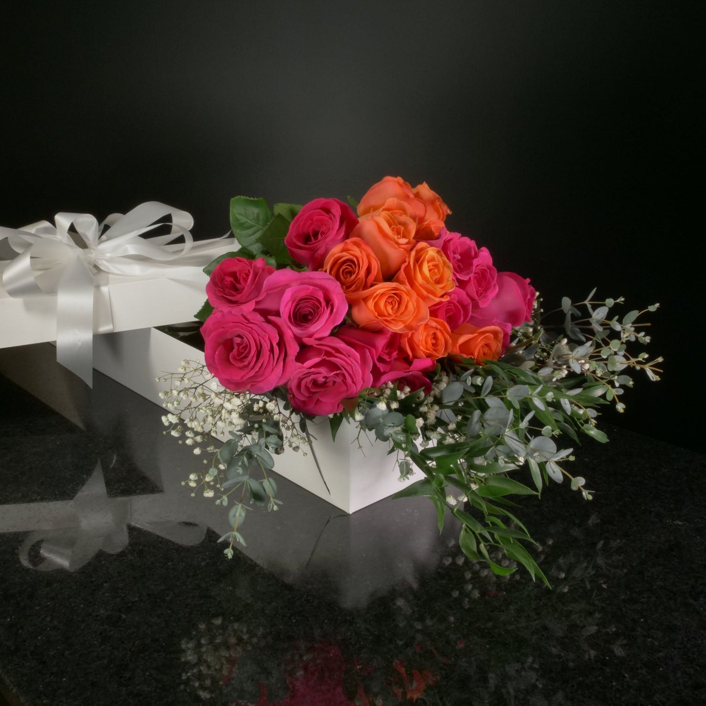 24 Roses / Boxed / Fancy