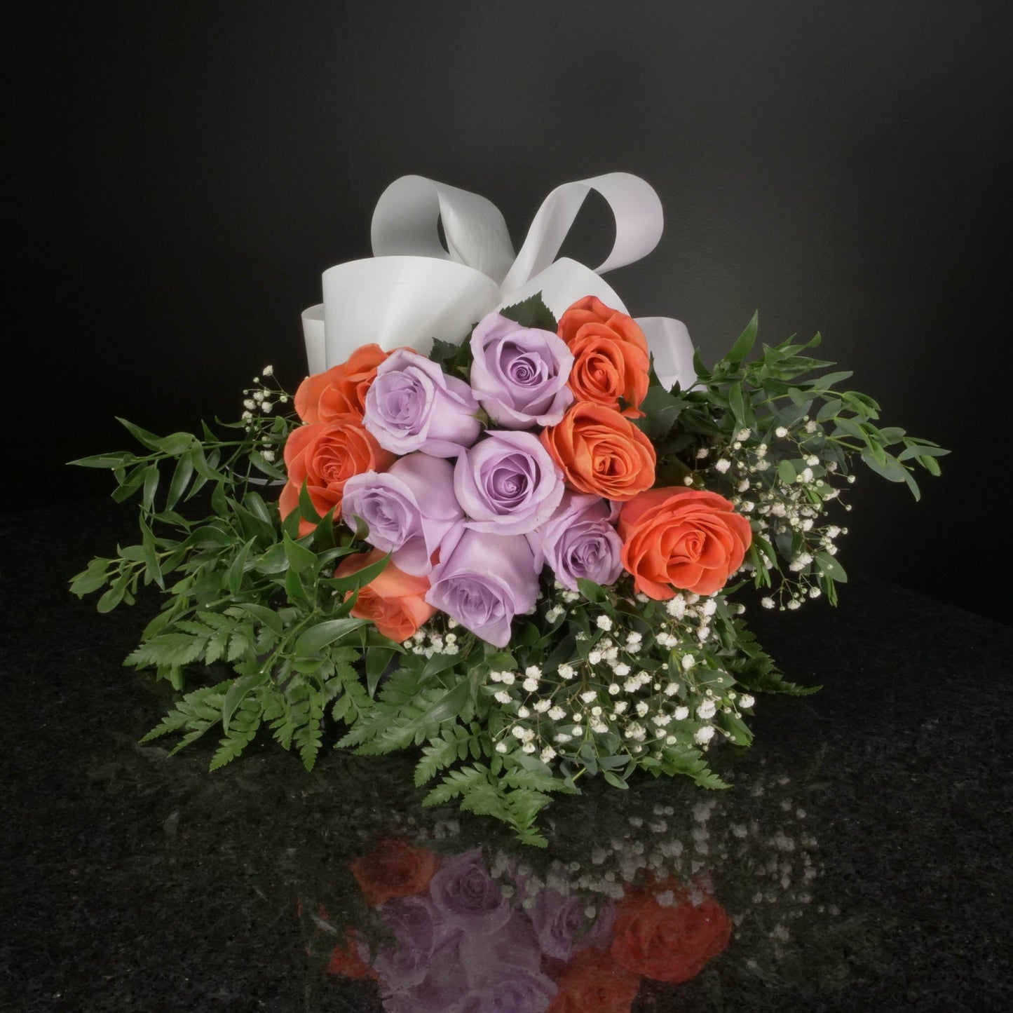 12 Roses / Hand-Tied / Fancy