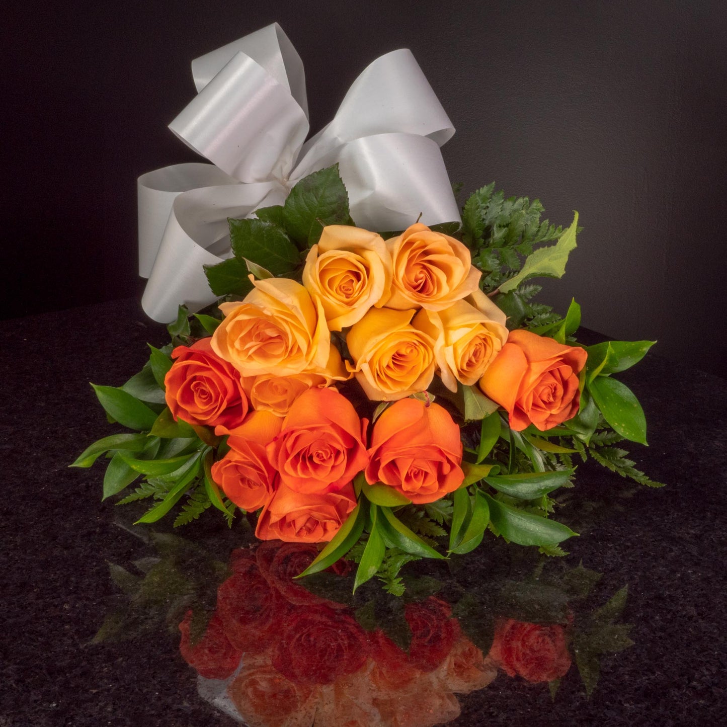 12 Roses / Hand-Tied / Basic