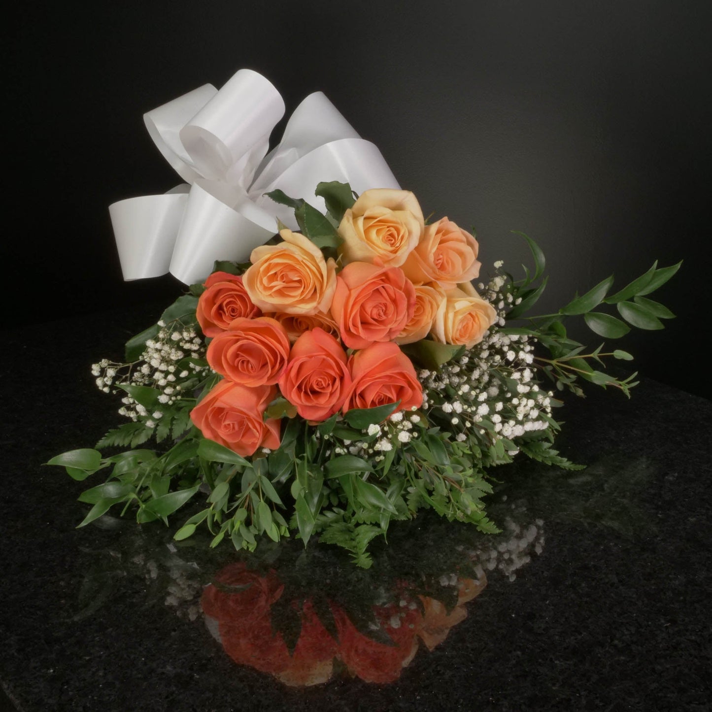 12 Roses / Hand-Tied / Fancy