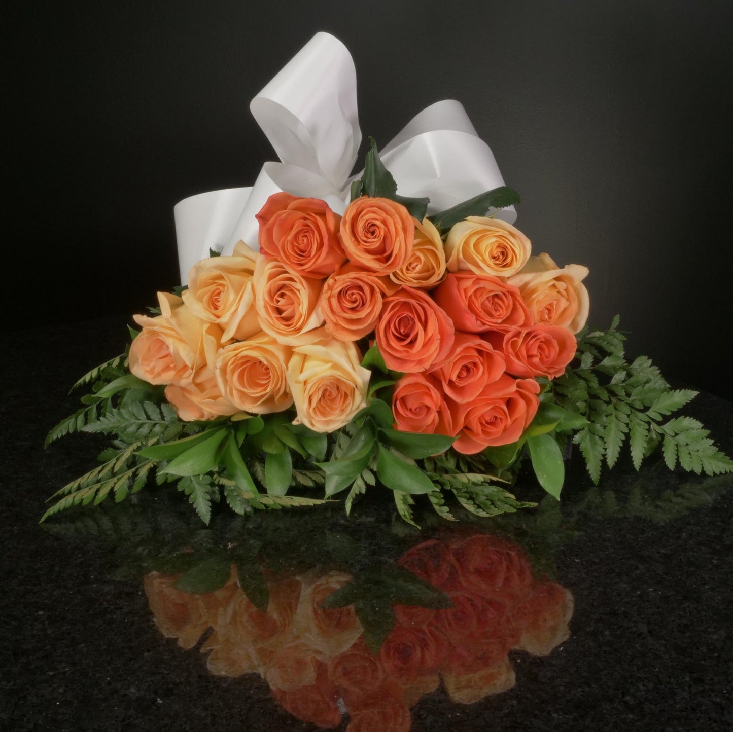 18 Roses / Hand-Tied / Basic