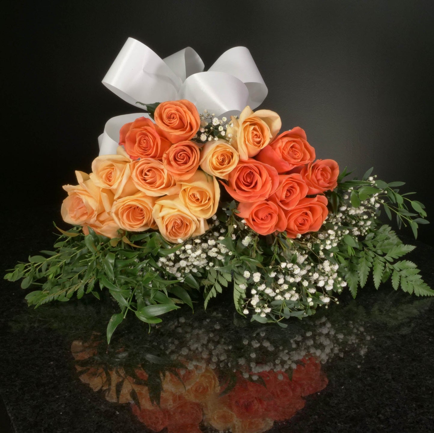 18 Roses / Hand-Tied / Fancy