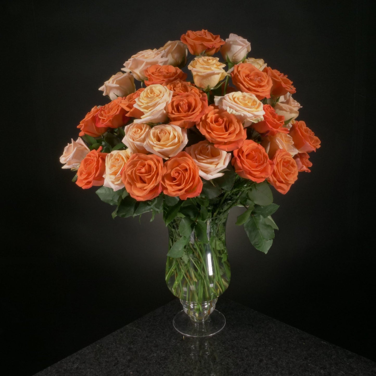50 Roses / Vase / Basic