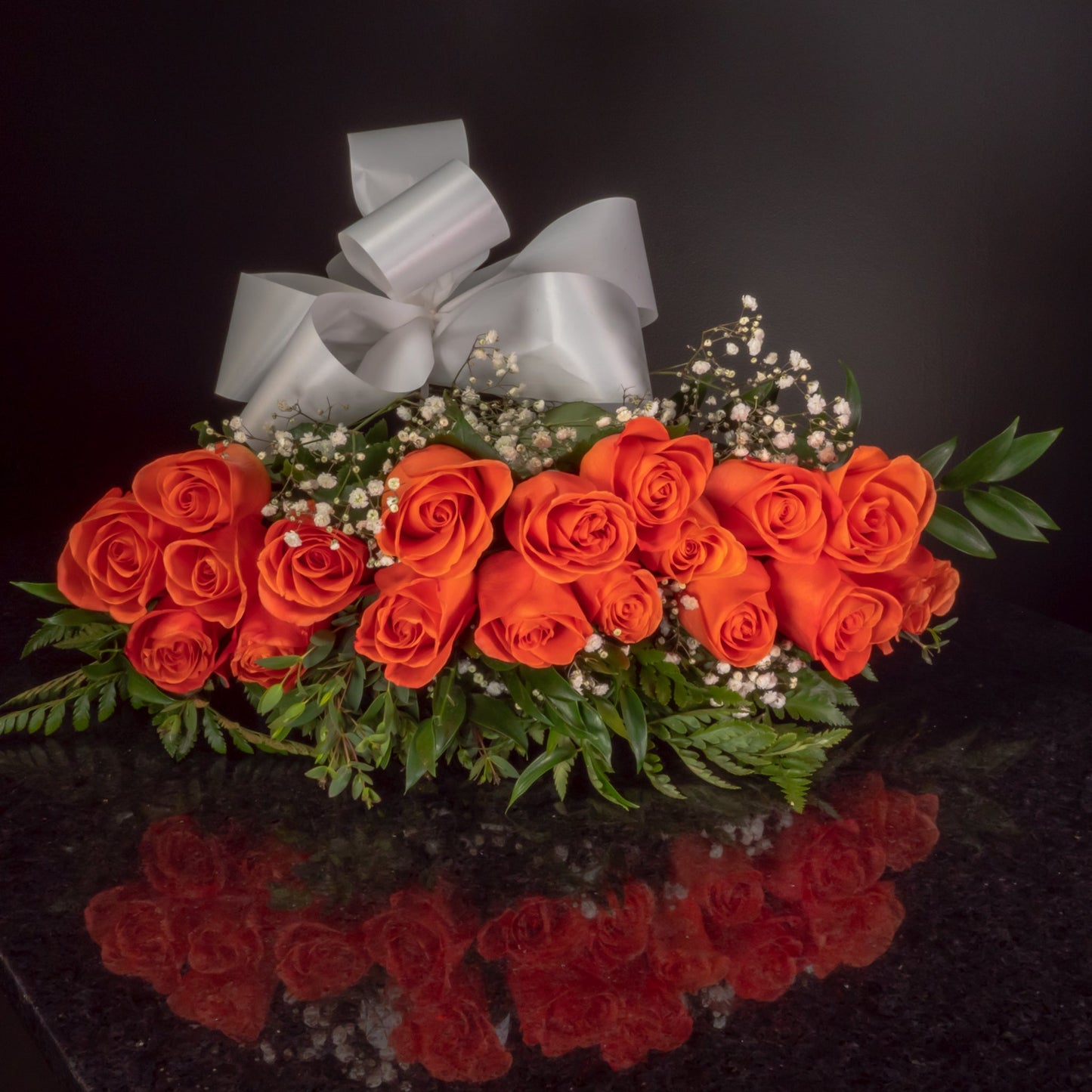 18 Roses / Hand-Tied / Fancy