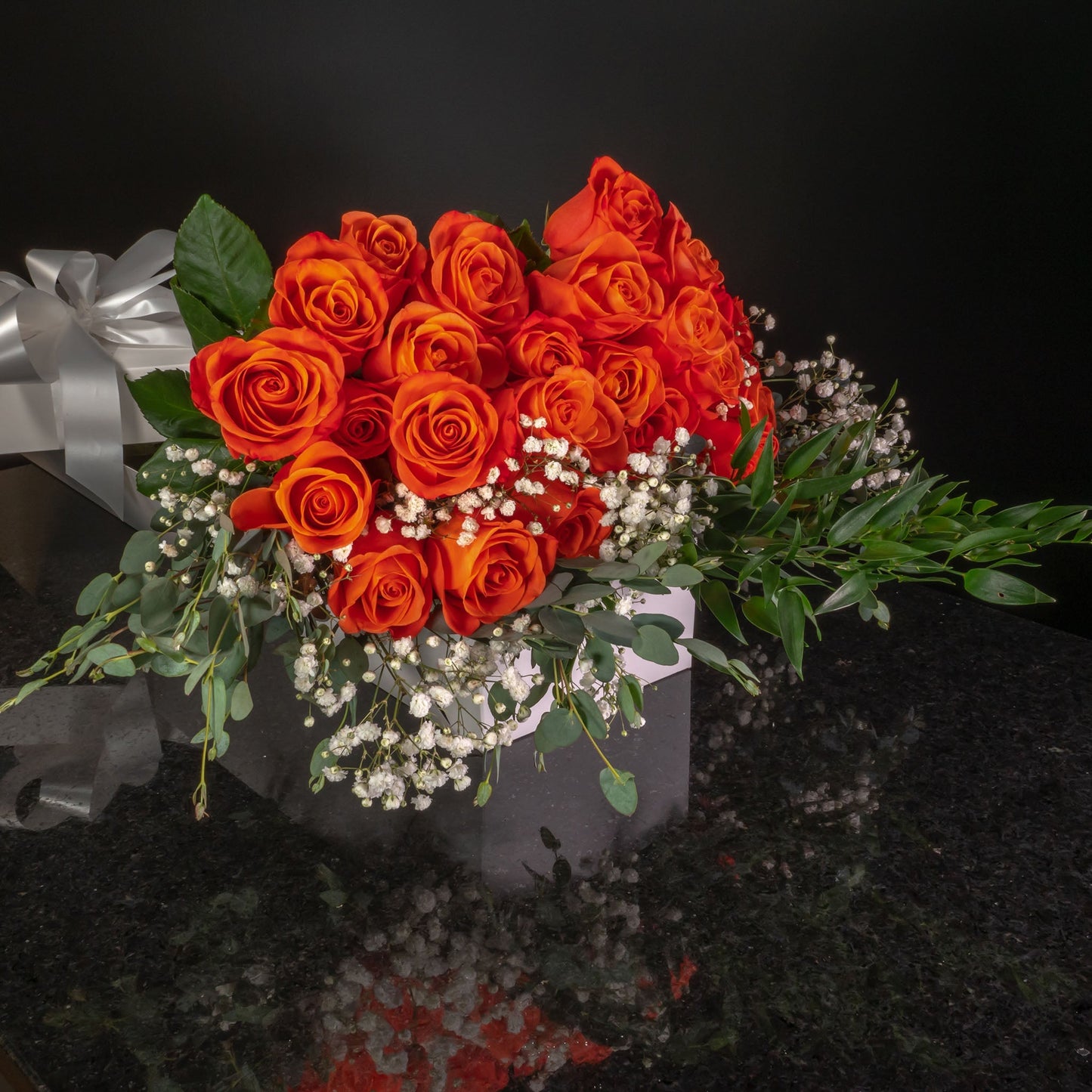 24 Roses / Boxed / Fancy