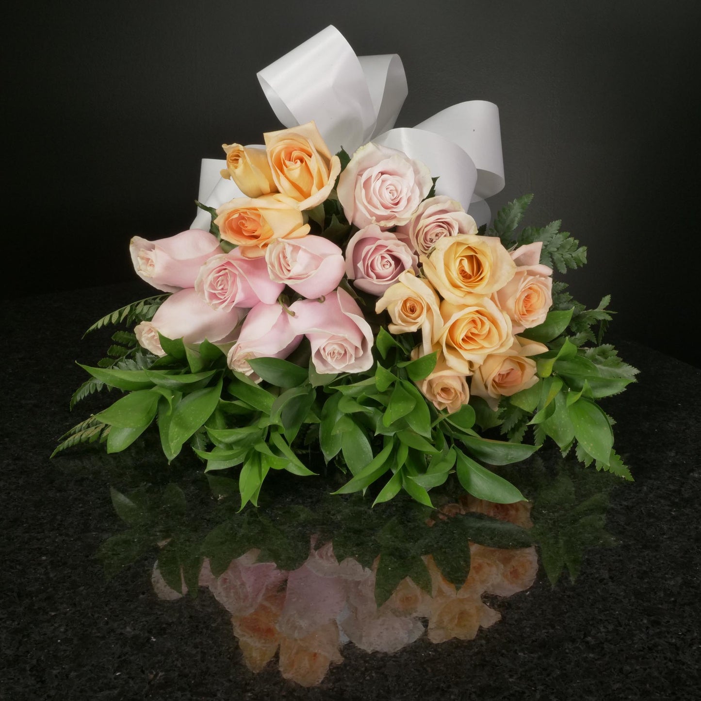 18 Roses / Hand-Tied / Basic
