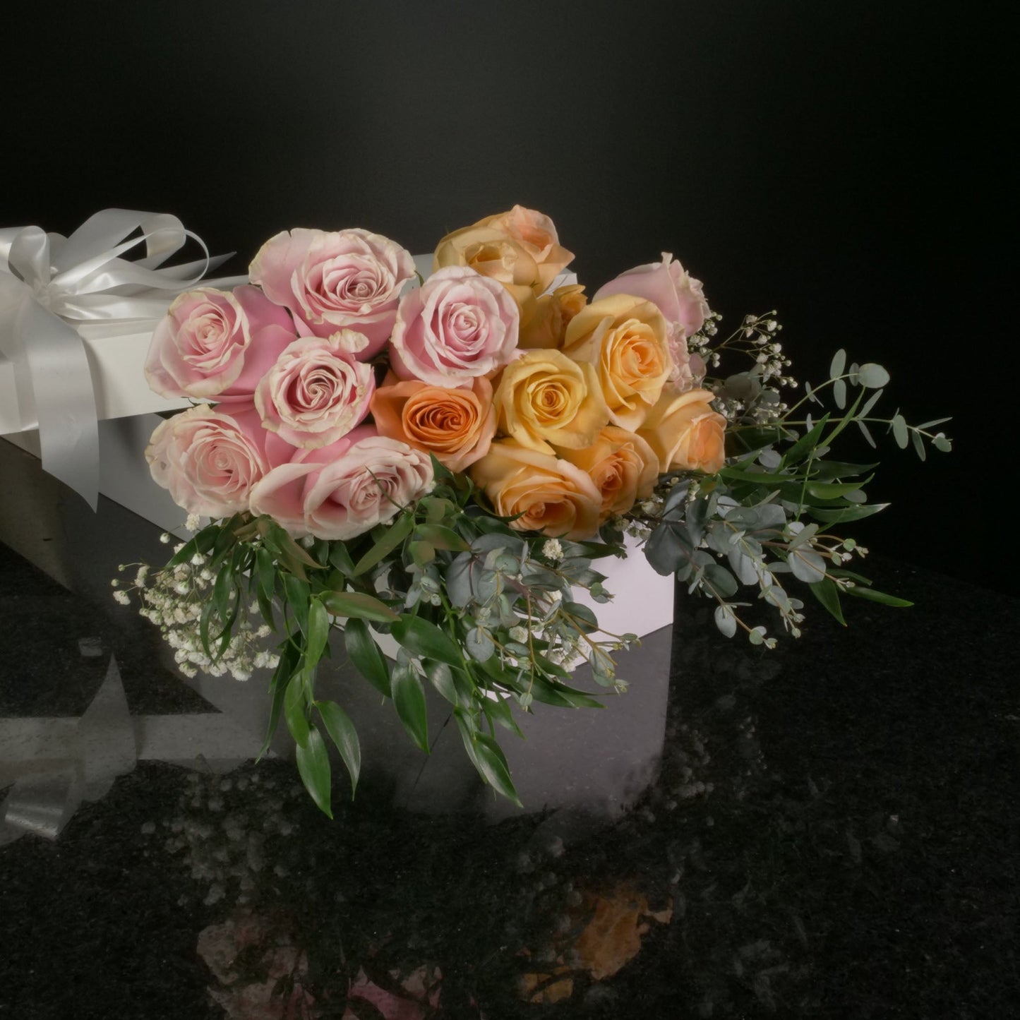 18 Roses / Boxed / Fancy