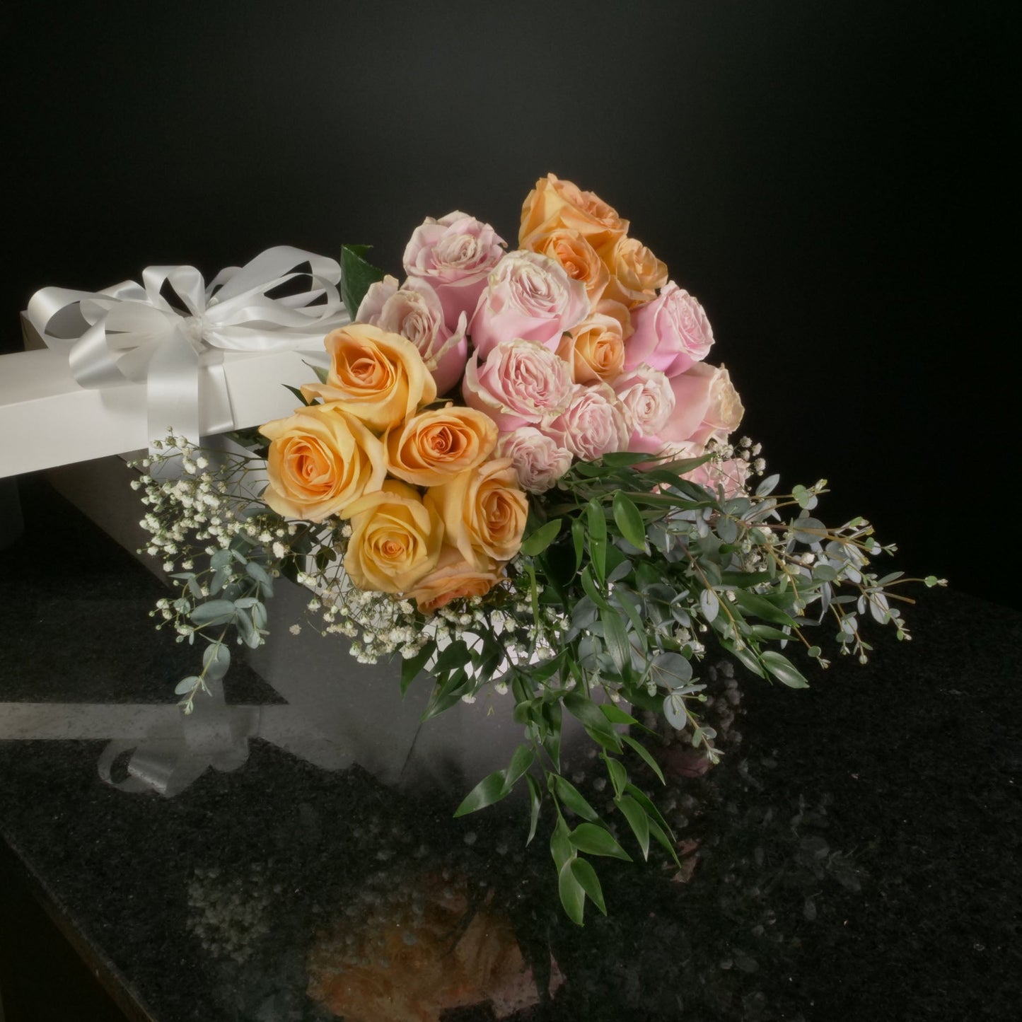 24 Roses / Boxed / Fancy