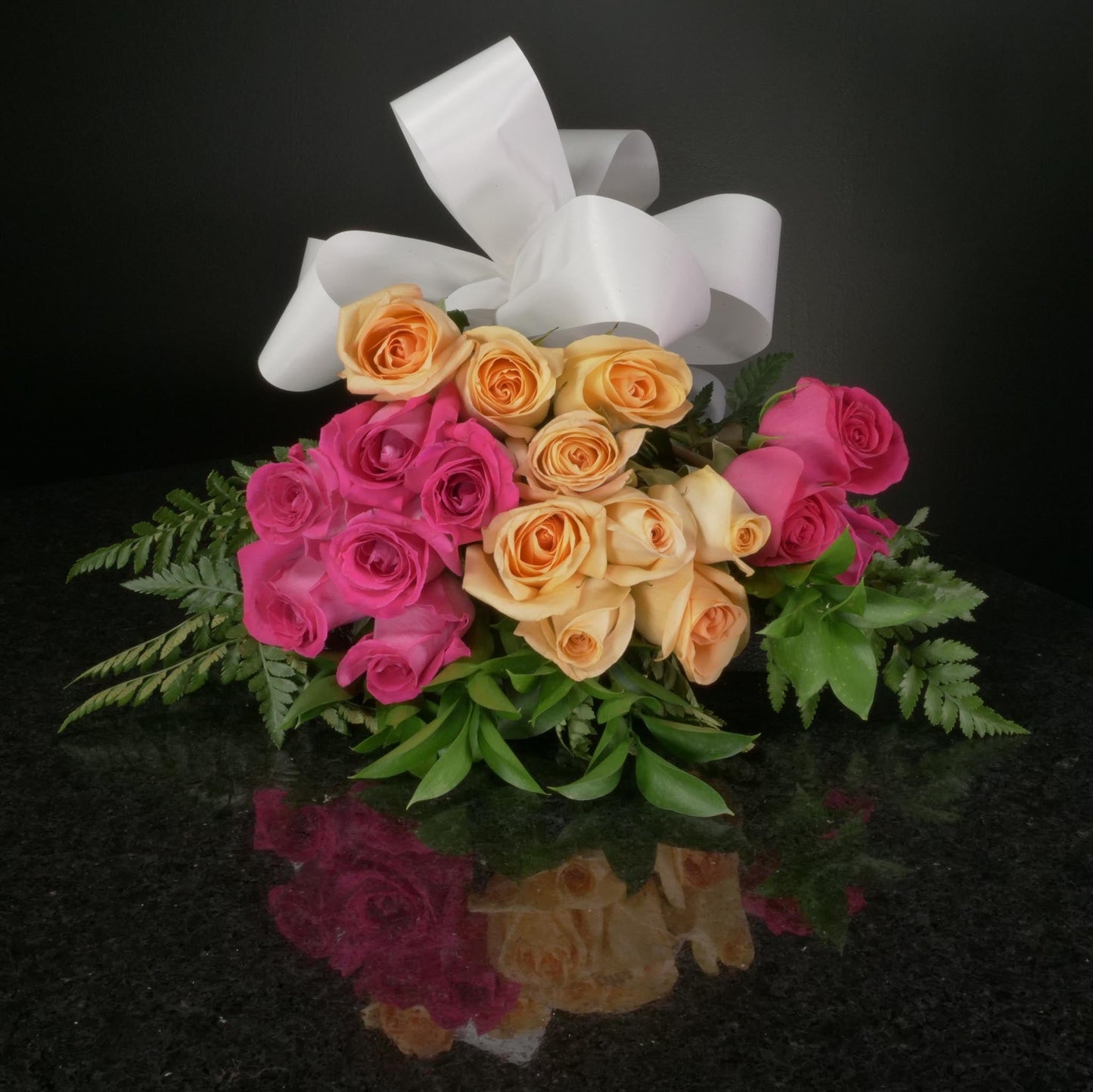 18 Roses / Hand-Tied / Basic