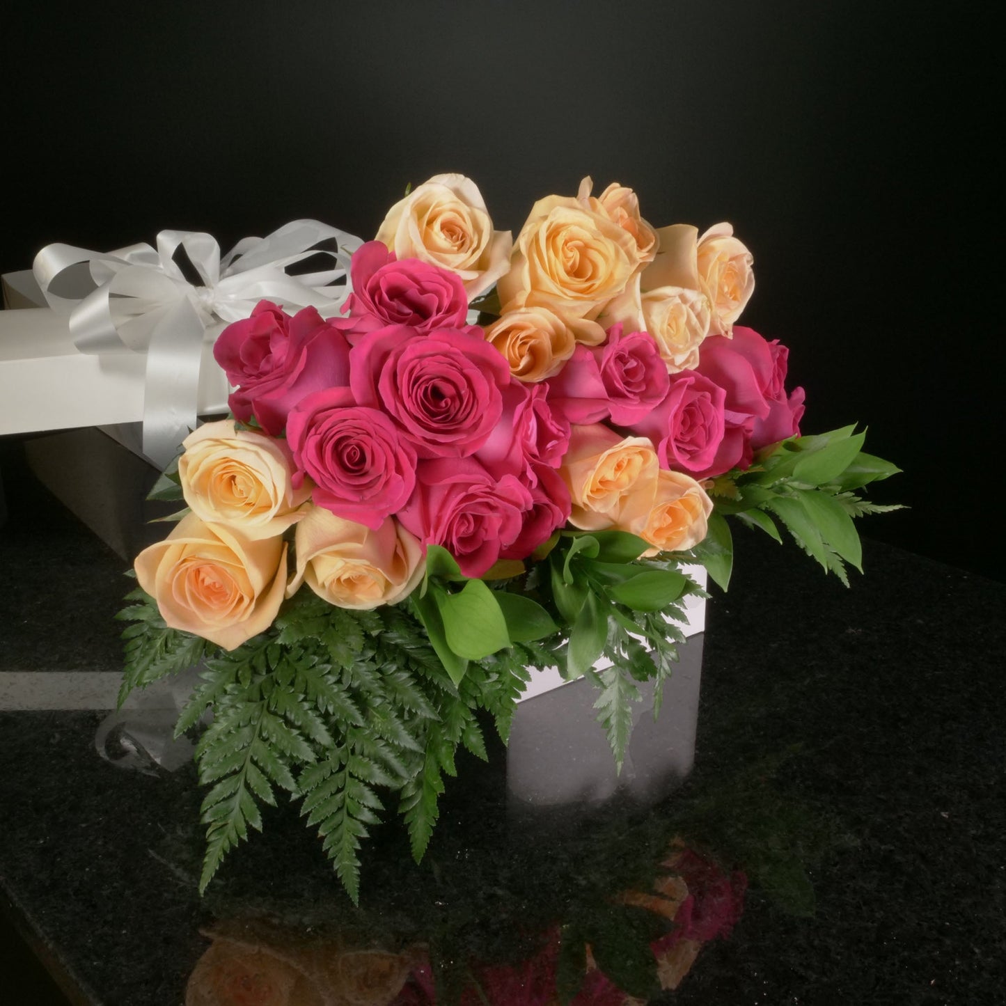 24 Roses / Boxed / Basic