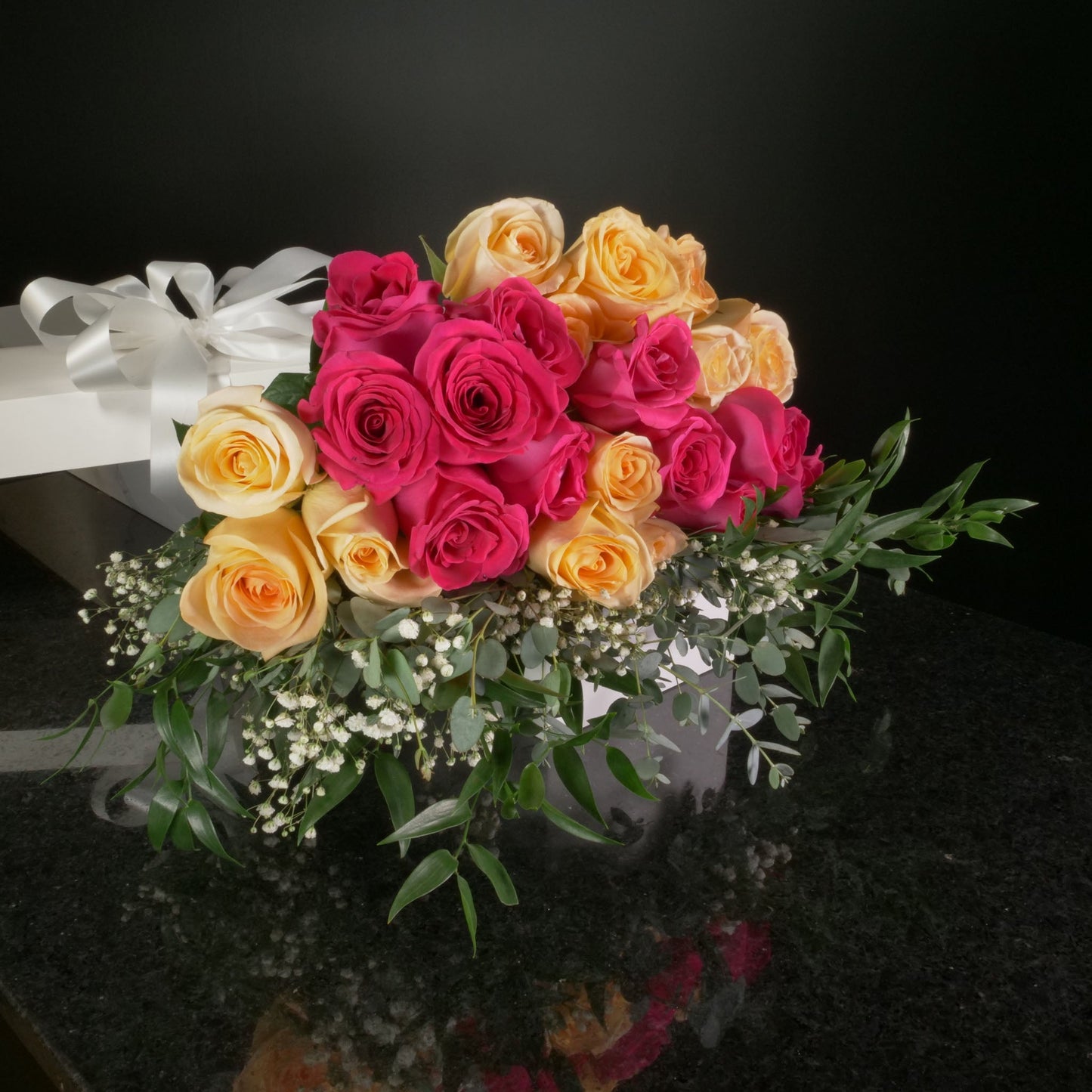 24 Roses / Boxed / Fancy