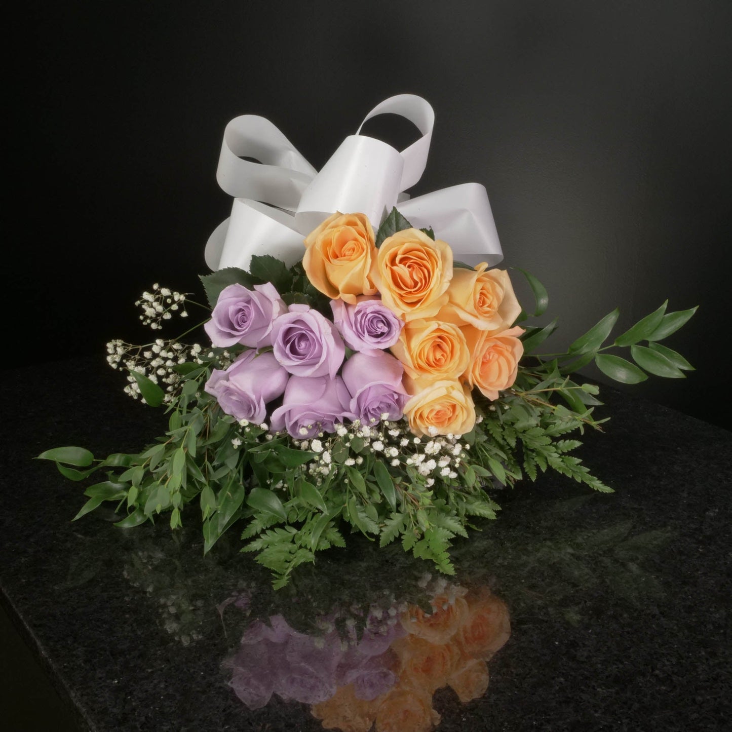 12 Roses / Hand-Tied / Fancy