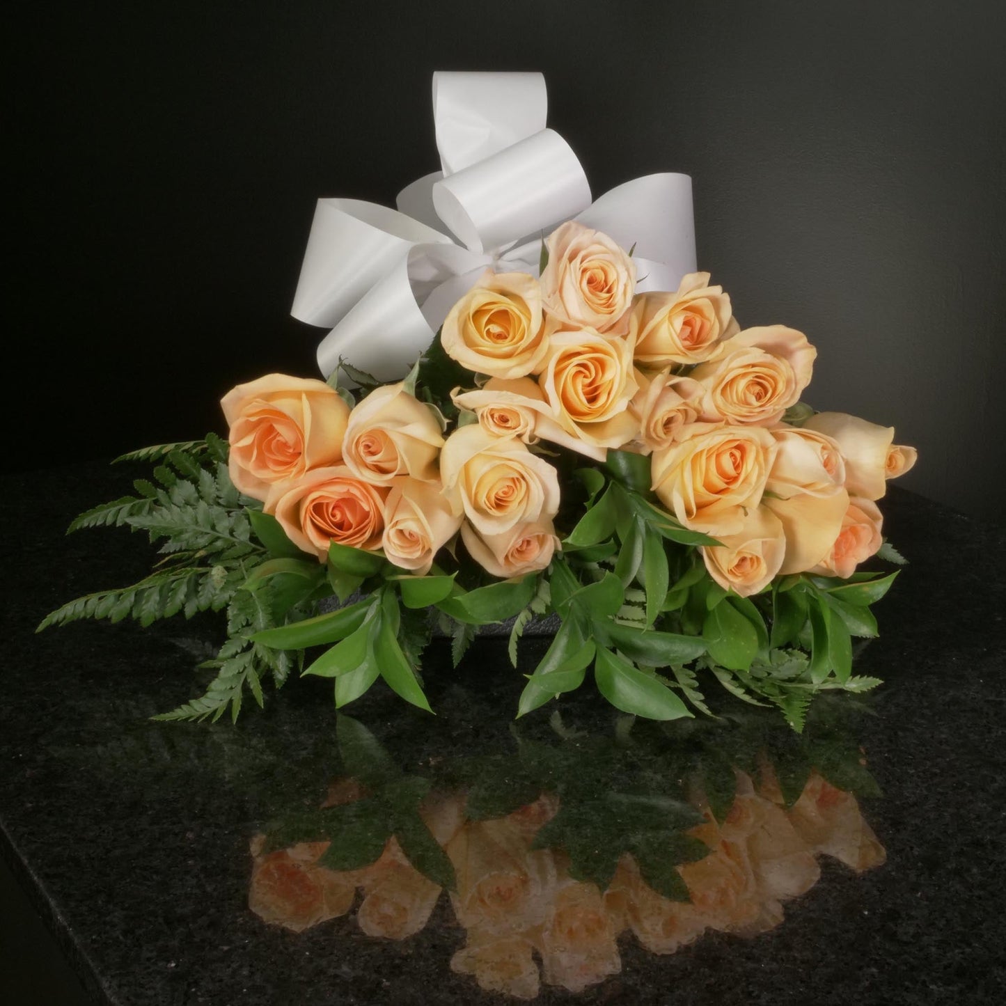 18 Roses / Hand-Tied / Basic