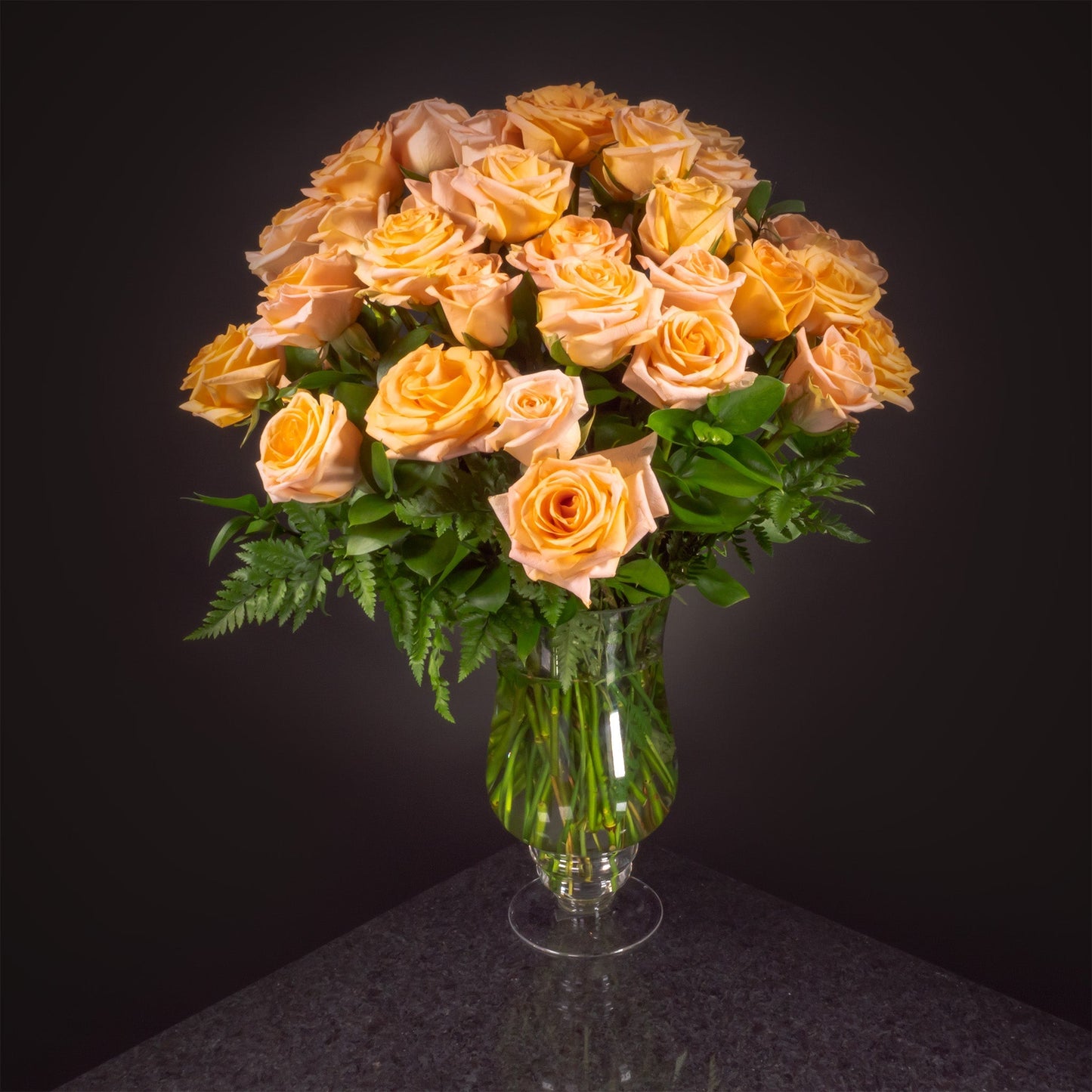 50 Roses / Vase / Basic