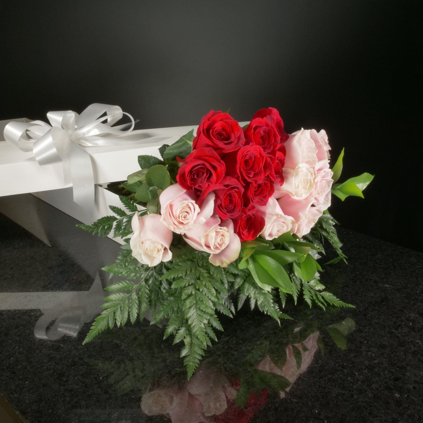 18 Roses / Boxed / Basic