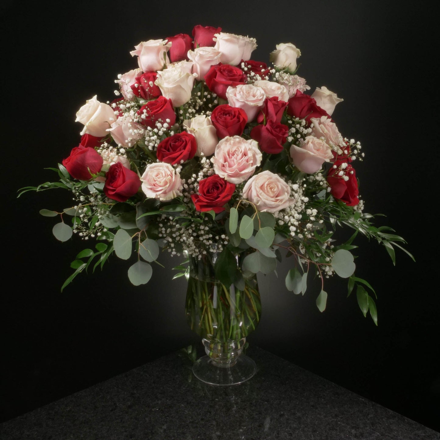 50 Roses / Vase / Fancy