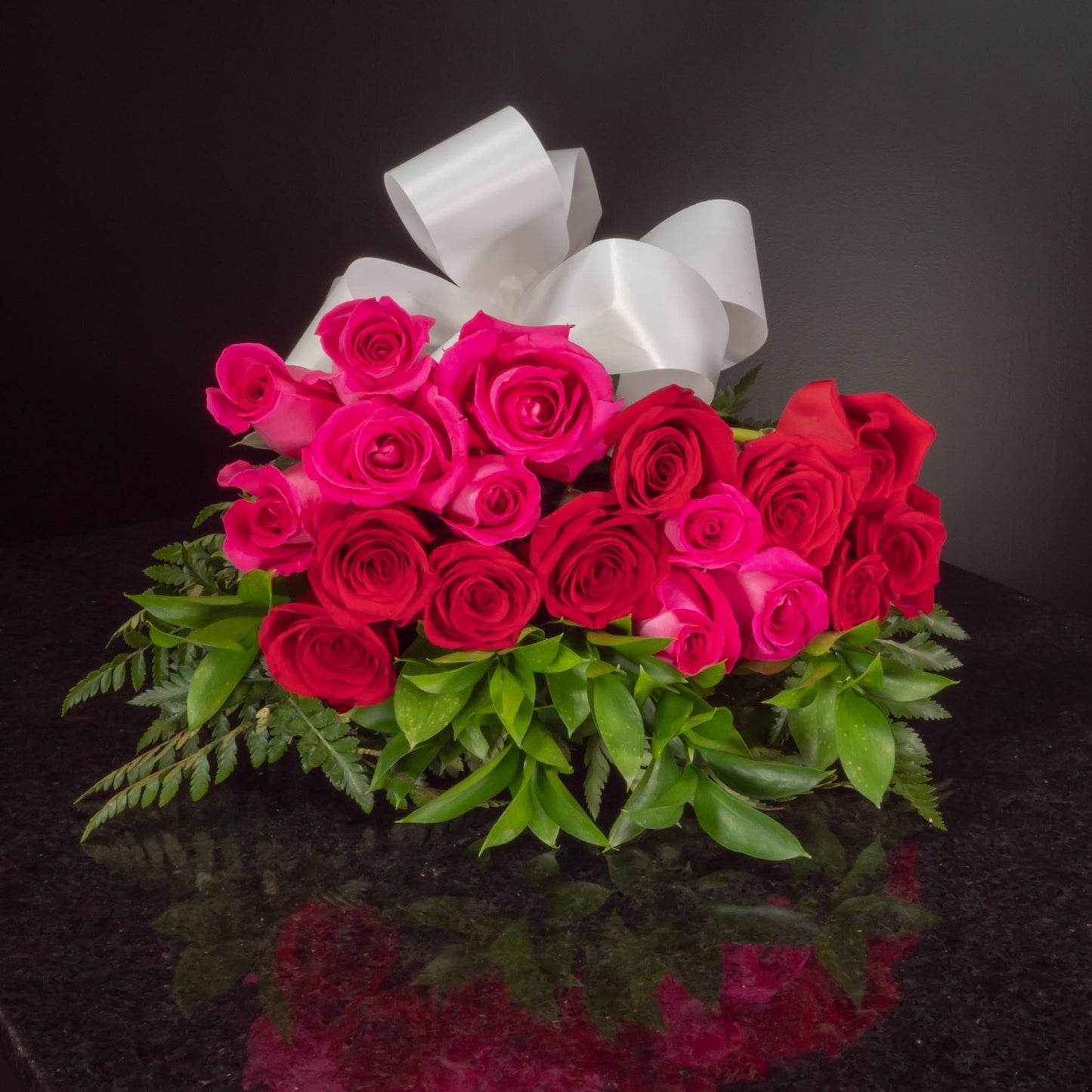 18 Roses / Hand-Tied / Basic