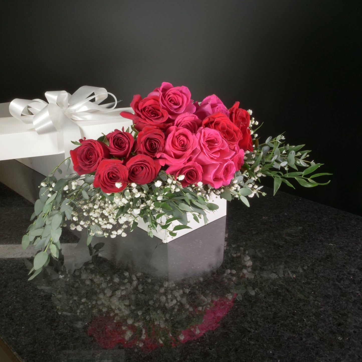 18 Roses / Boxed / Fancy