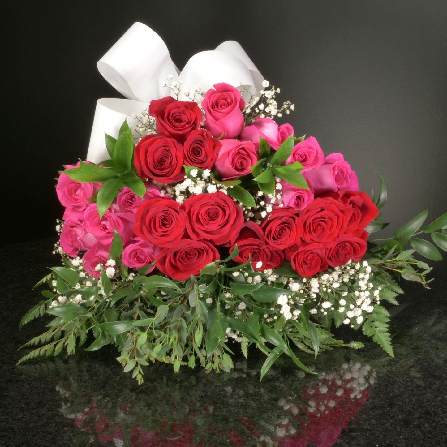 24 Roses / Hand-Tied / Fancy