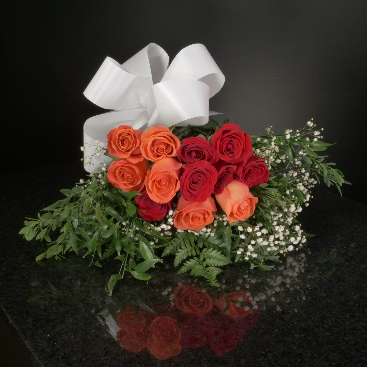 12 Roses / Hand-Tied / Fancy