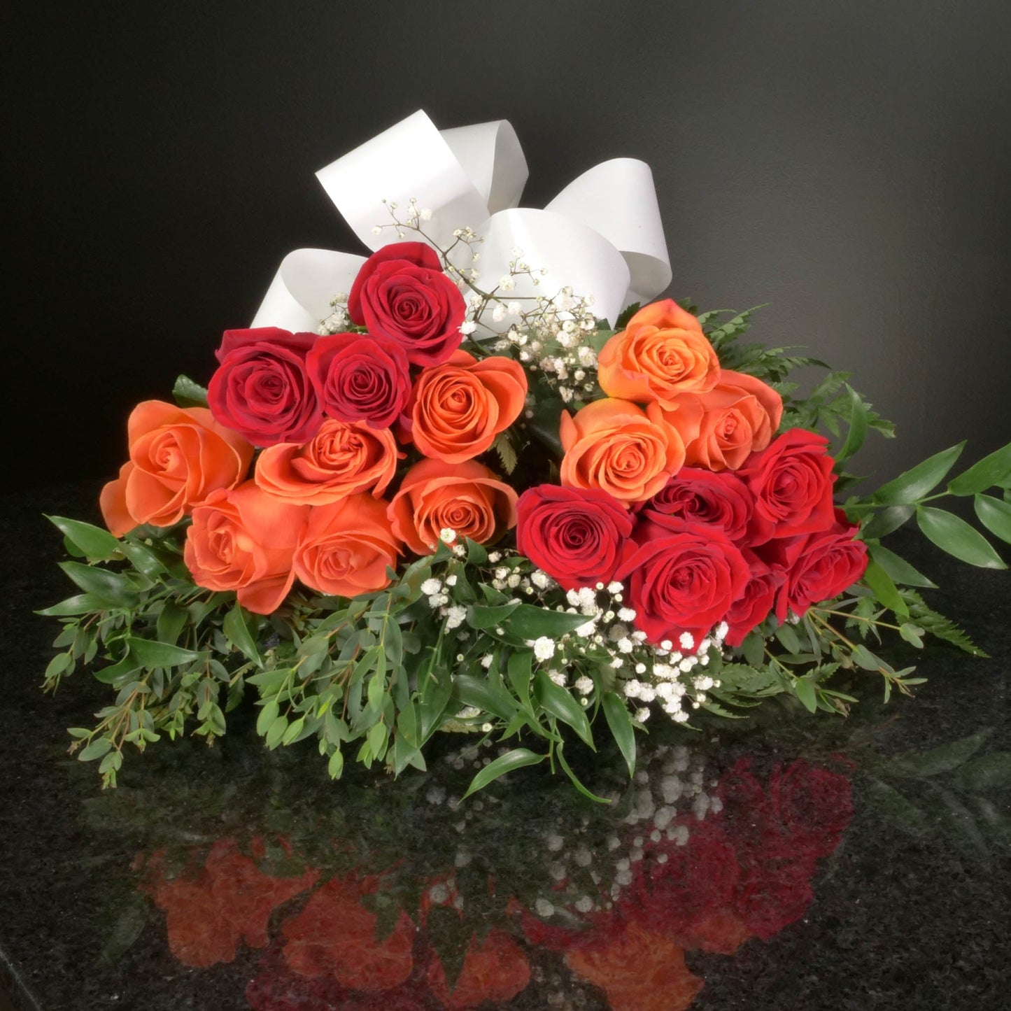 18 Roses / Hand-Tied / Fancy