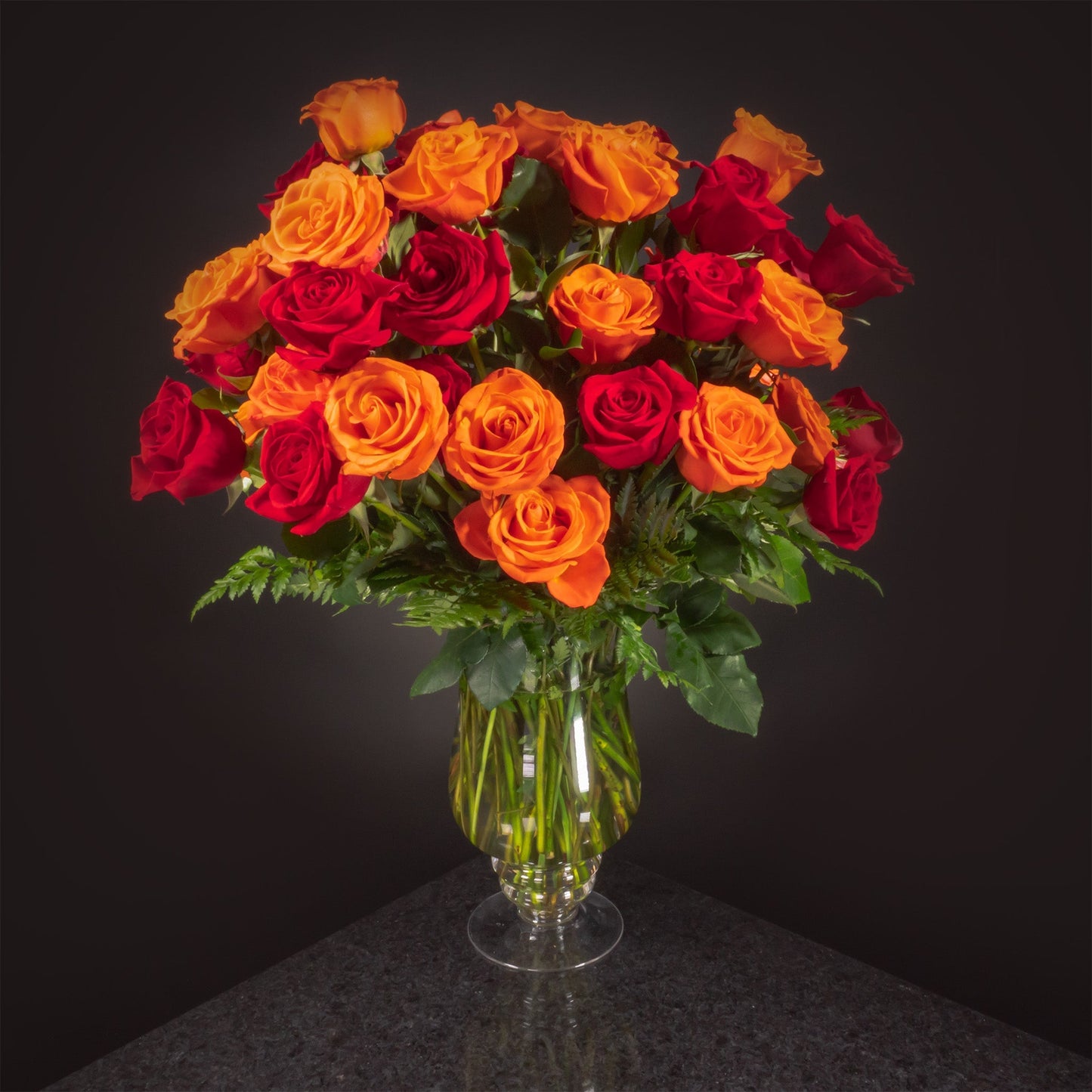 50 Roses / Vase / Basic
