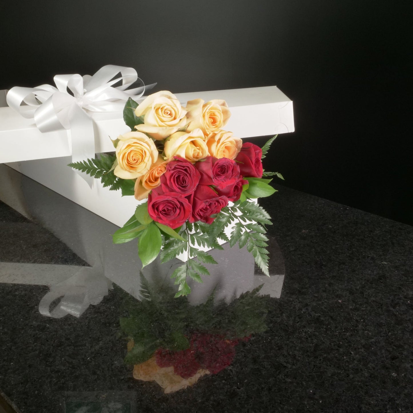 12 Roses / Boxed / Basic