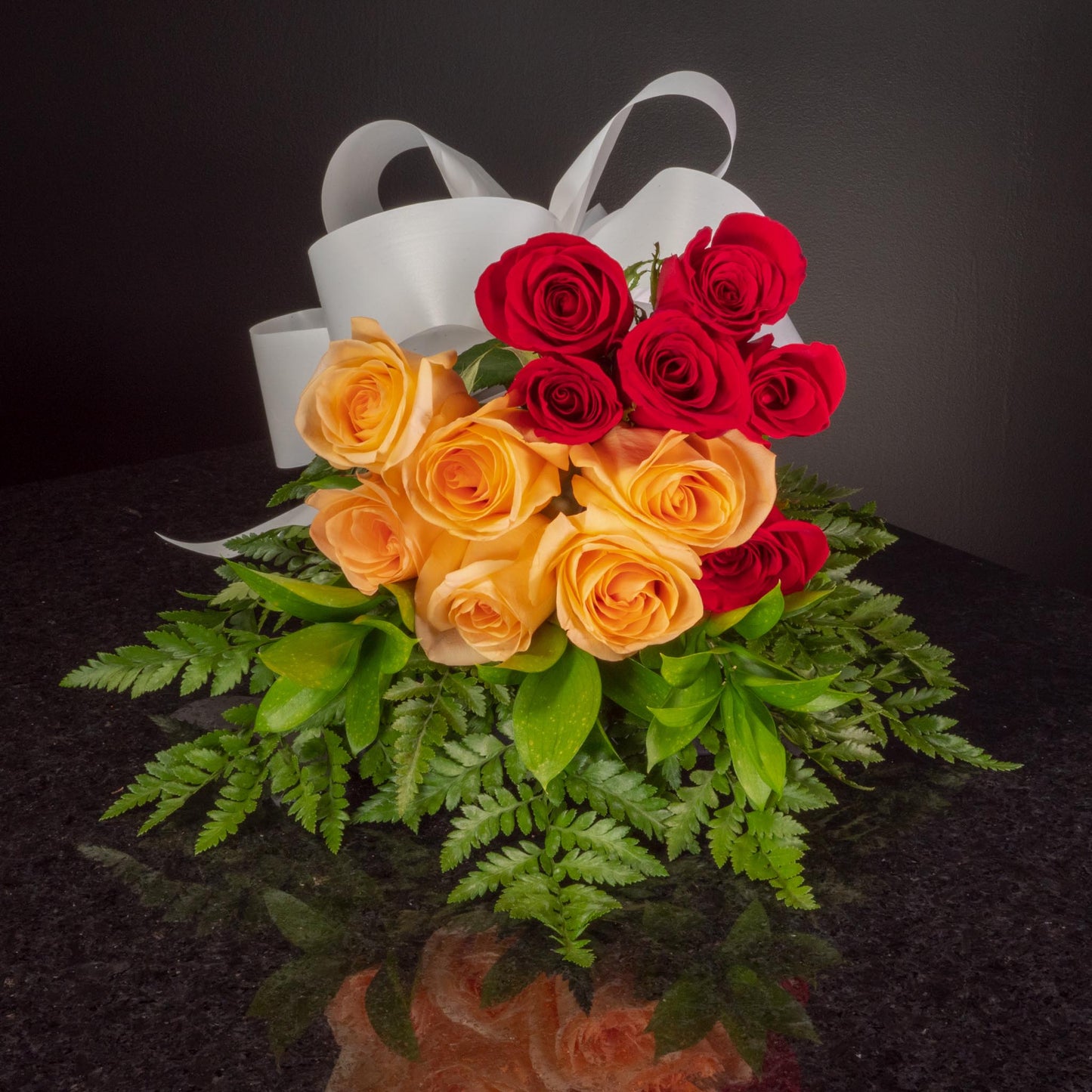 12 Roses / Hand-Tied / Basic
